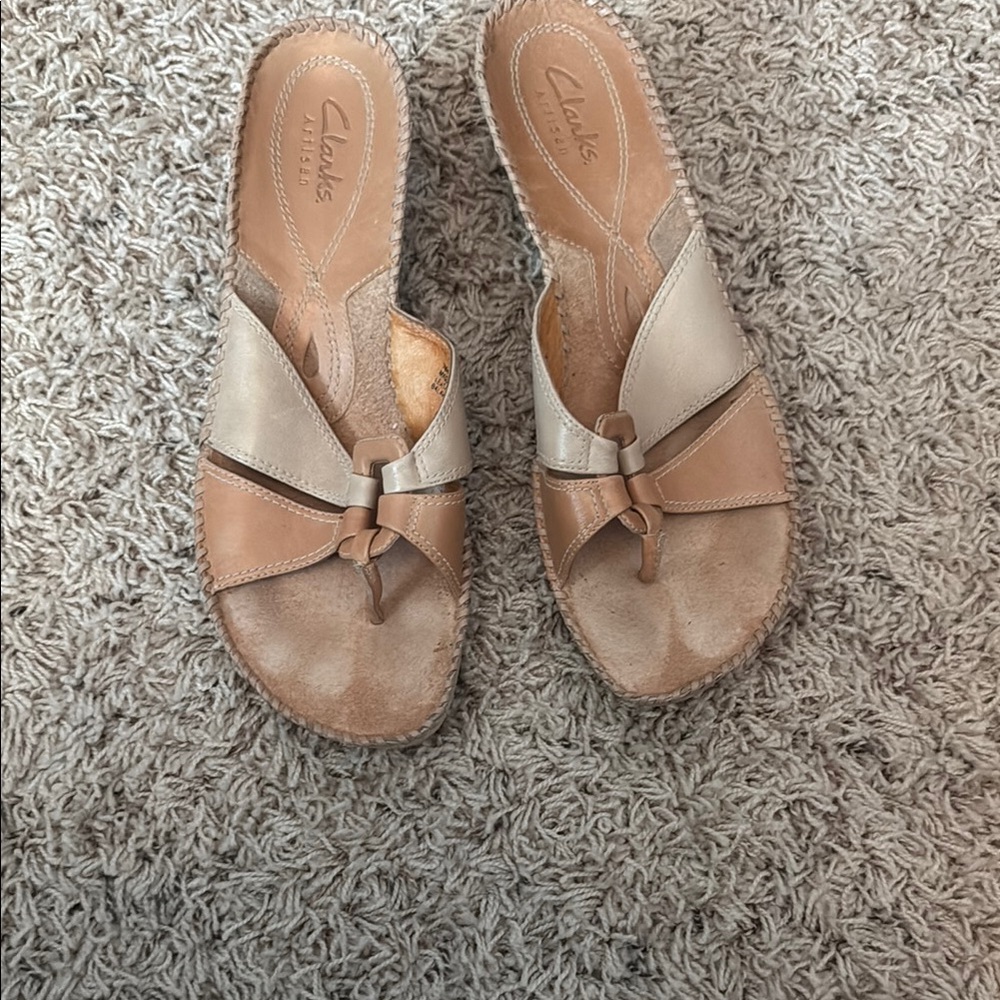 Clarks Women's Tan Leather Sandals